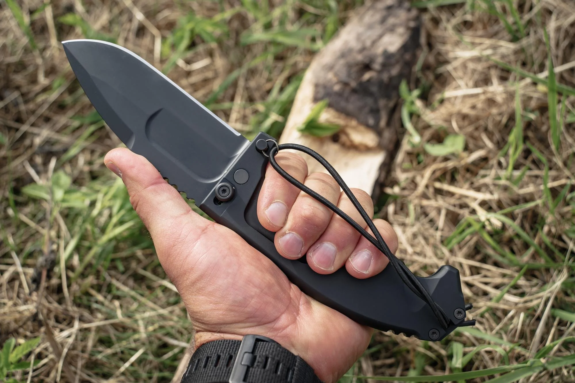 black-survival-folding-knife
